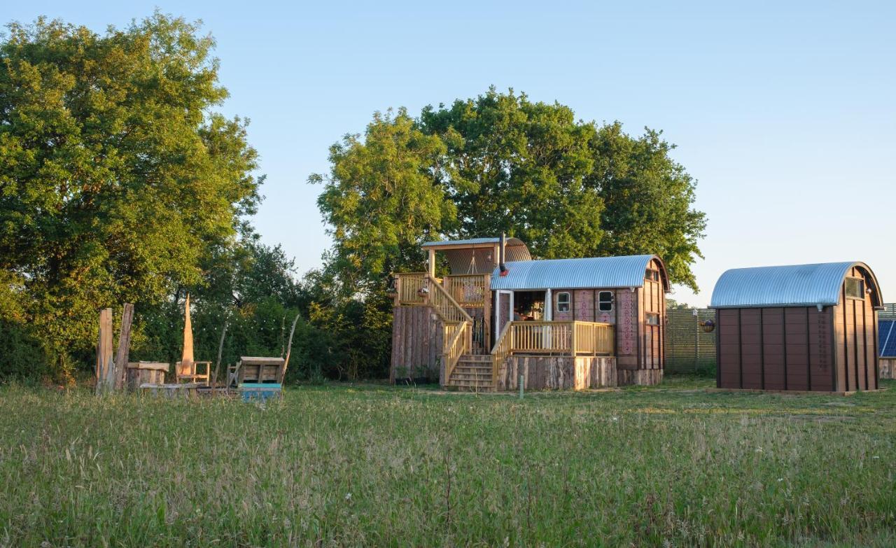 Get Away Hide Away Villa Dereham Exteriör bild
